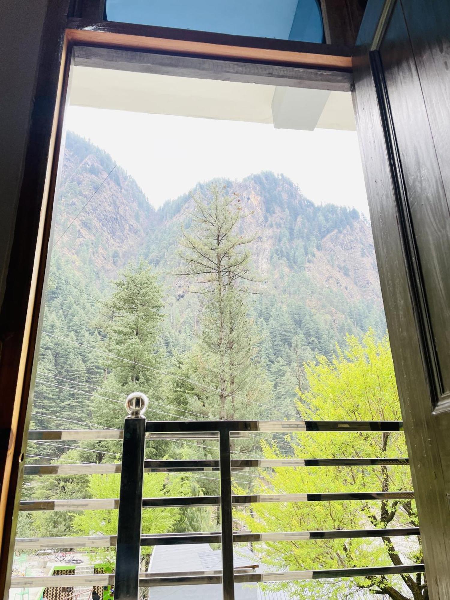 Destination Of Choj Hotell Kasol Eksteriør bilde